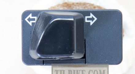 35200-K35-V01. SWITCH UNIT, WINKER. Honda PCX (2014-2017)