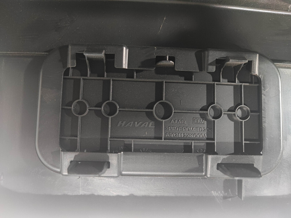 Обшивка крышки багажника Haval F7 1 19-24 Б/У Оригинал 6302100AKQ00A