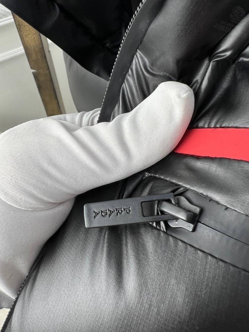 Пуховый жилет Prada