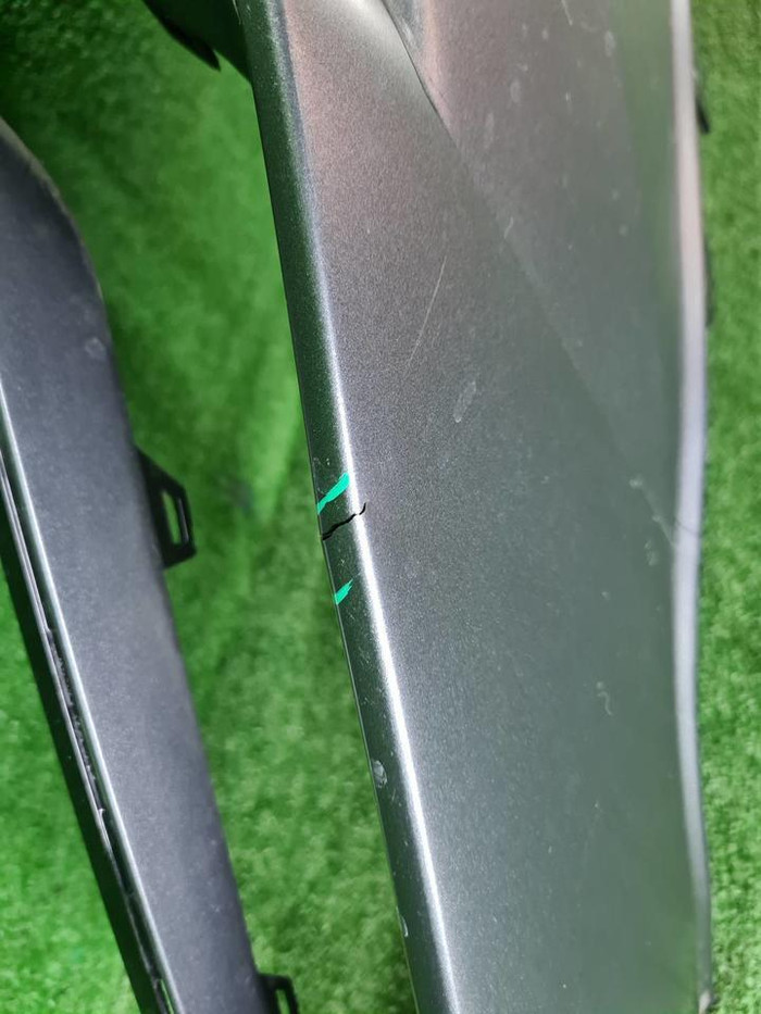 Юбка переднего бампера Lamborghini Urus 2017-2022