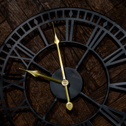 Часы настенные Объект мечты Патрик L