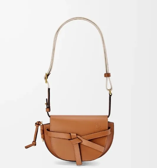 Кожаная женская сумка Loewe Gate коричневый