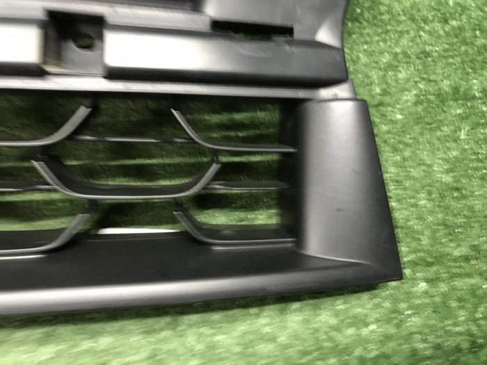 Решетка радиатора Renault Duster 1 (2015-2021)