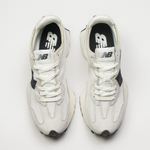 кроссовки New Balance 327 L.Grey / Black Ftwr. Wmns