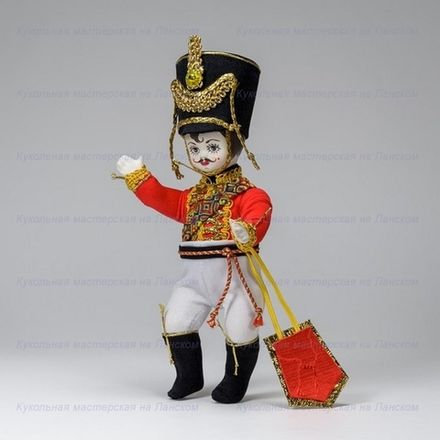 Интерьерная кукла-пупс Гусар