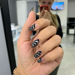 Swanky Stamping, Пластина 059 на ногтях