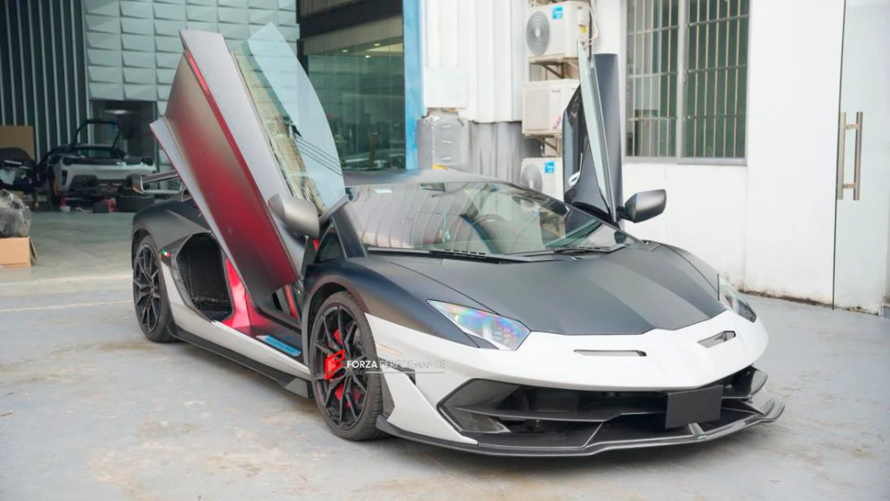 Карбоновый обвес переделка в LP770 SVJ для LAMBORGHINI AVENTADOR LP700 / LP720 / LP750 Ламборгини