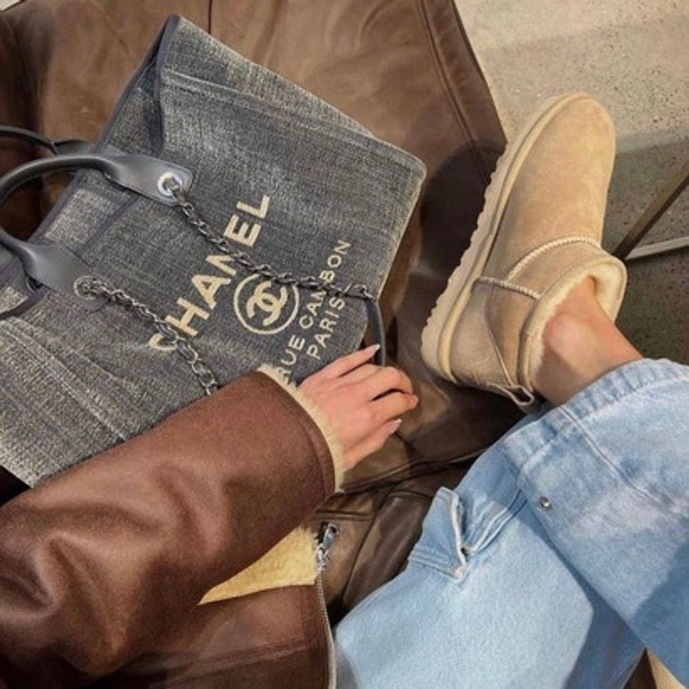 UGG Classic Ultra Mini Chestnut