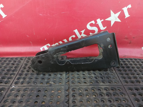 Кронштейн кабины левый 2020г