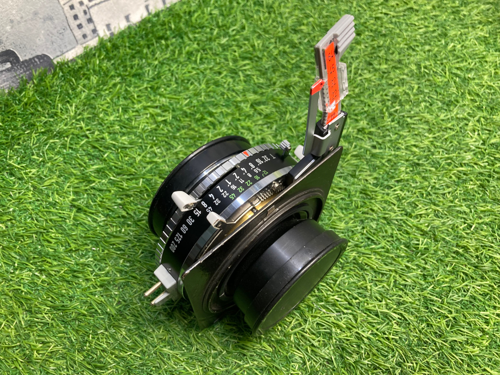Schneider-Kreuznach Symmar 5.6/240mm (12/420mm)