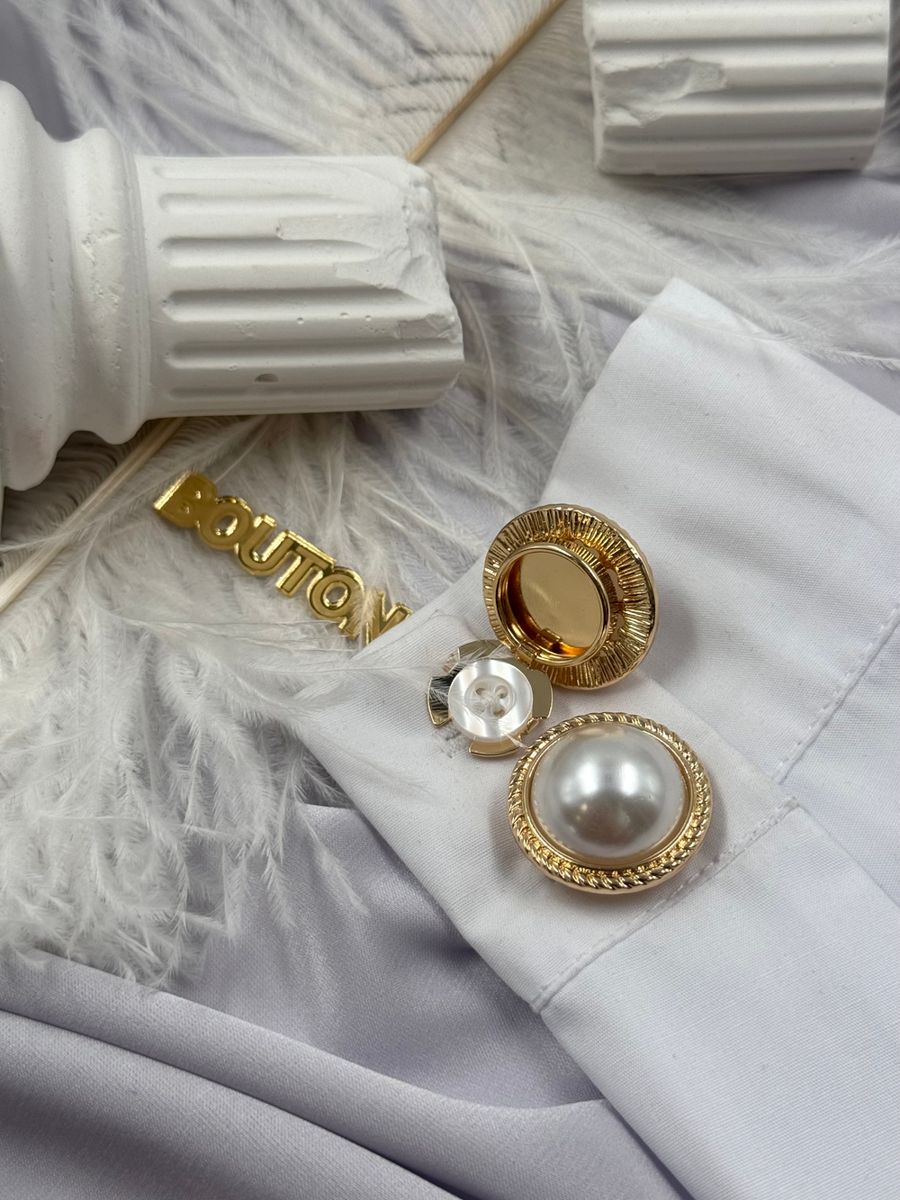 Накладка на пуговицу золотистая Жемчуг1