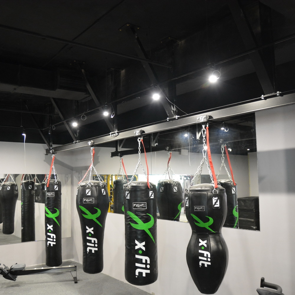 Конструкции с подвижными креплениями для мешков