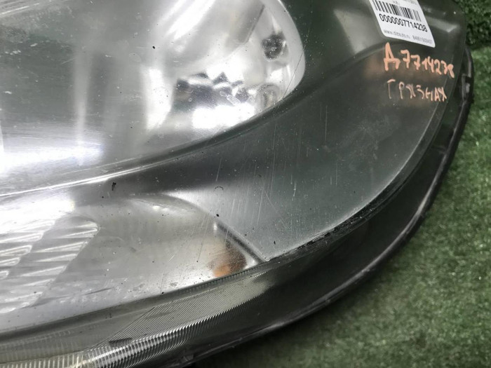 Фара левая Mercedes Sprinter W910 (19-нв) галоген