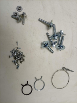 IWUE 4105 CIS кт28 Крепеж, хомуты для стиральной машины Indesit б/у