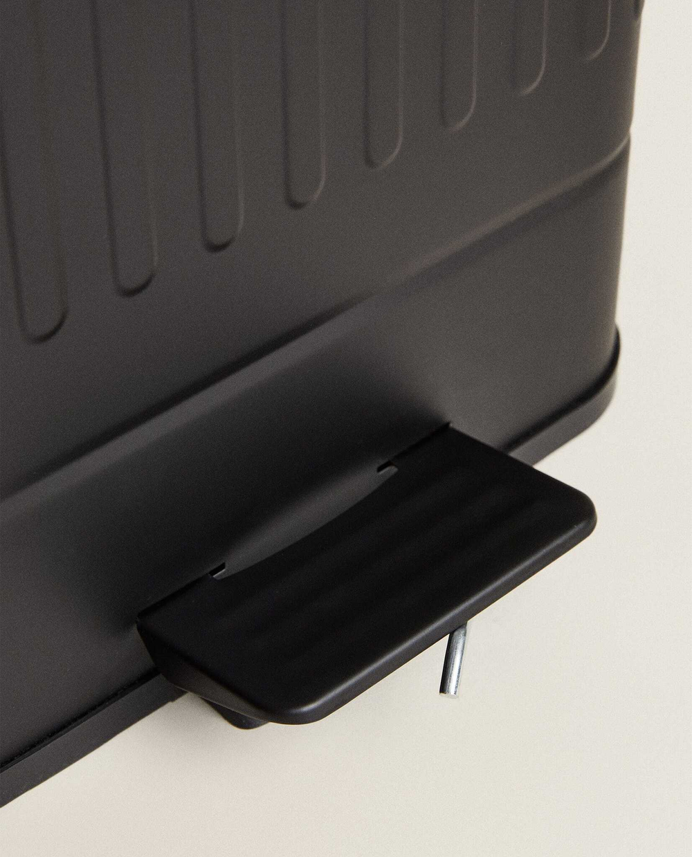 ZARA HOME КУХОННЫЙ МУСОРНЫЙ БАК, ЧЕРНЫЙ