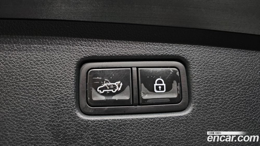 Genesis GV70 2.5T Бензин 2WD (03.2021)