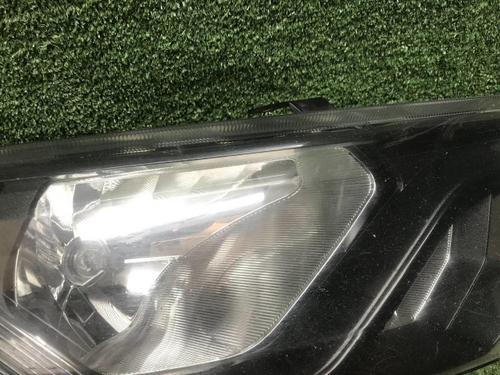 Фара правая Lada Granta (2018-н.в.) галоген