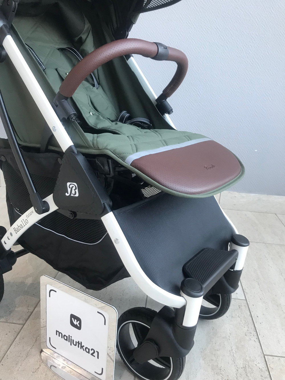 Коляска прогулочная Babalo 2024 Армейский текстиль на белой раме