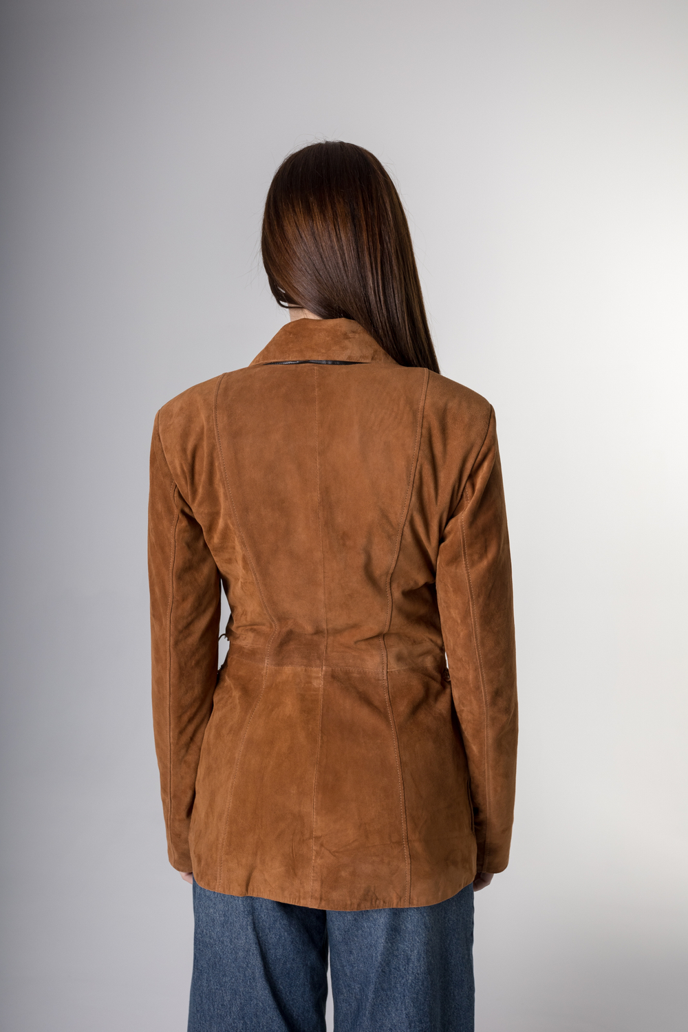 Пиджак из натуральной замши