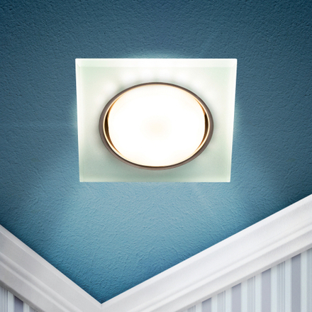 Светильник встраиваемый cо светодиодной подсветкой ЭРА DK LD50 FR под лампу GX53 белый матовый