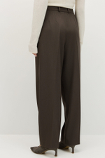 Брюки бананы