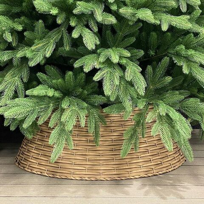 Корзина под ёлку из ротанга