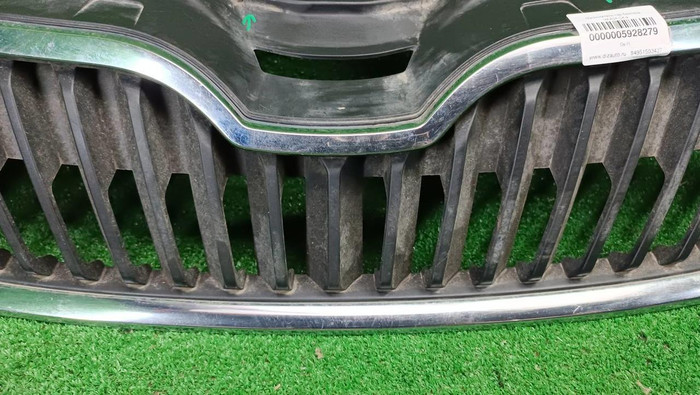 Решетка радиатора Skoda Rapid 1 (2012-2020)