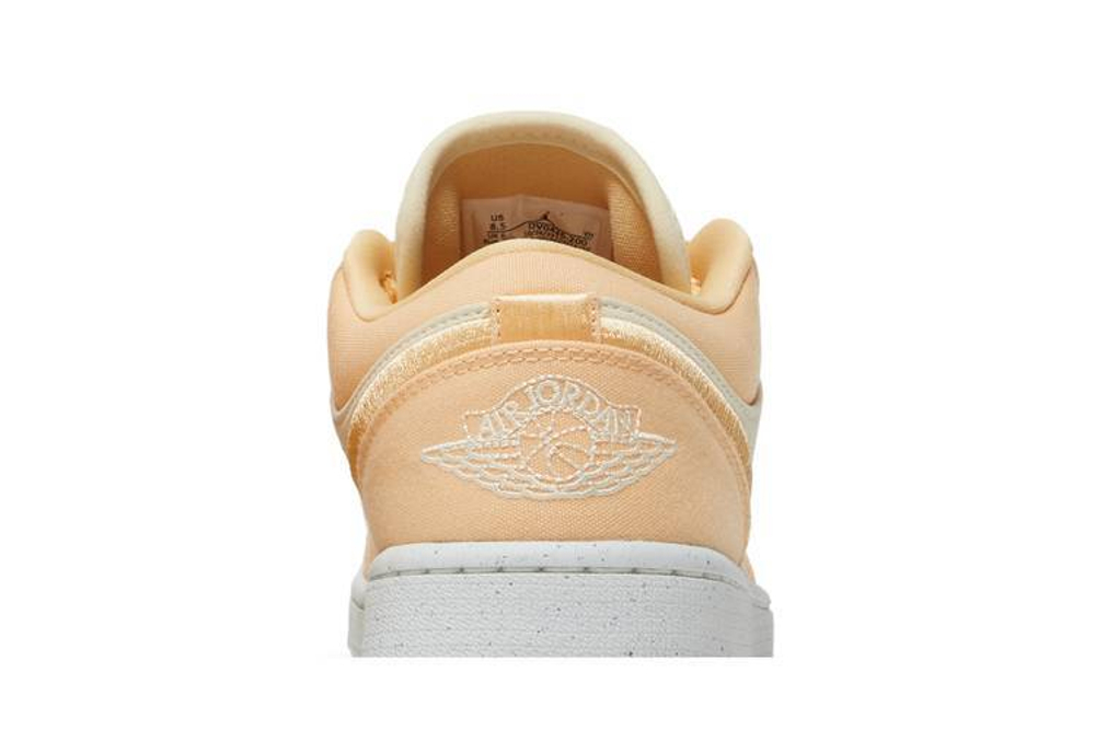 Кроссовки Jordan Air Jordan 1 Low Se "Canvas" (Женская размерная сетка)