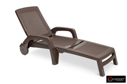 Шезлонг B:rattan MIAMI складной, коричневый (дисконт)