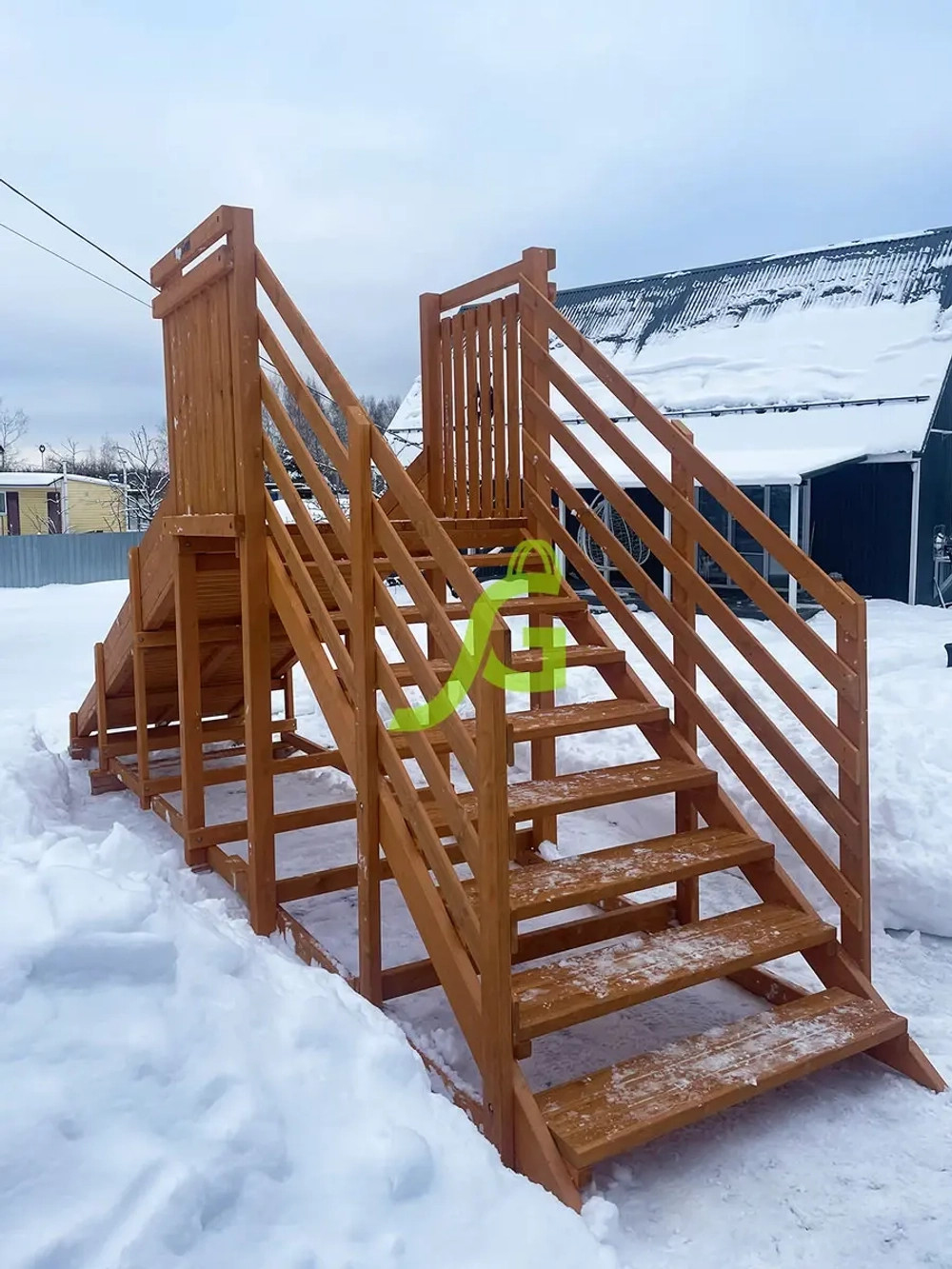 Заливная горка "Snow Fox Start" с крышей, скат 4 м