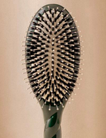 La Bonne Brosse Массажная расческа для волос N 03 Essential Sensitive Scalp Brush - Creamy White