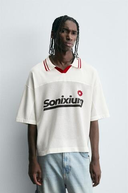 ZARA РЕТРО-ФУТБОЛЬНОЕ ПОЛО С ПРИНТОМ, ЭКРЮ