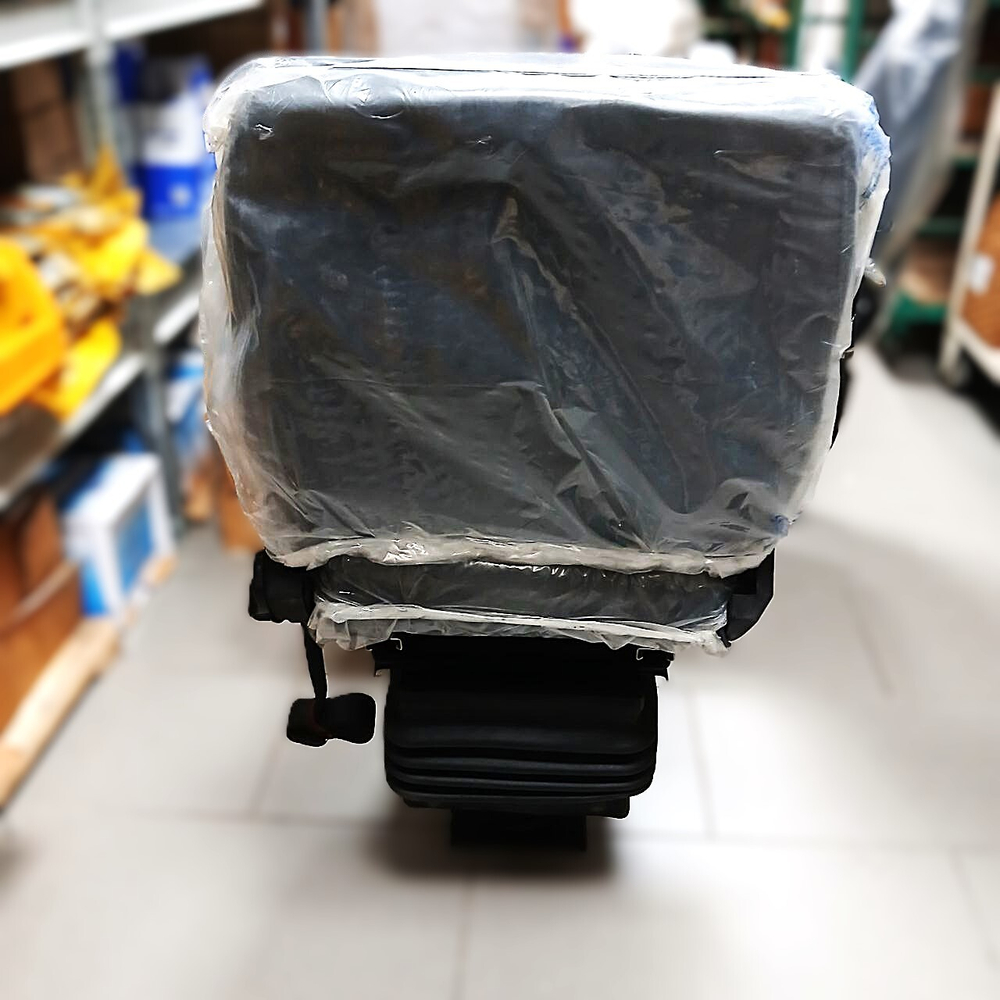 Кресло оператора индийского экскаватора-погрузчика | 332/Y8344 | JCB