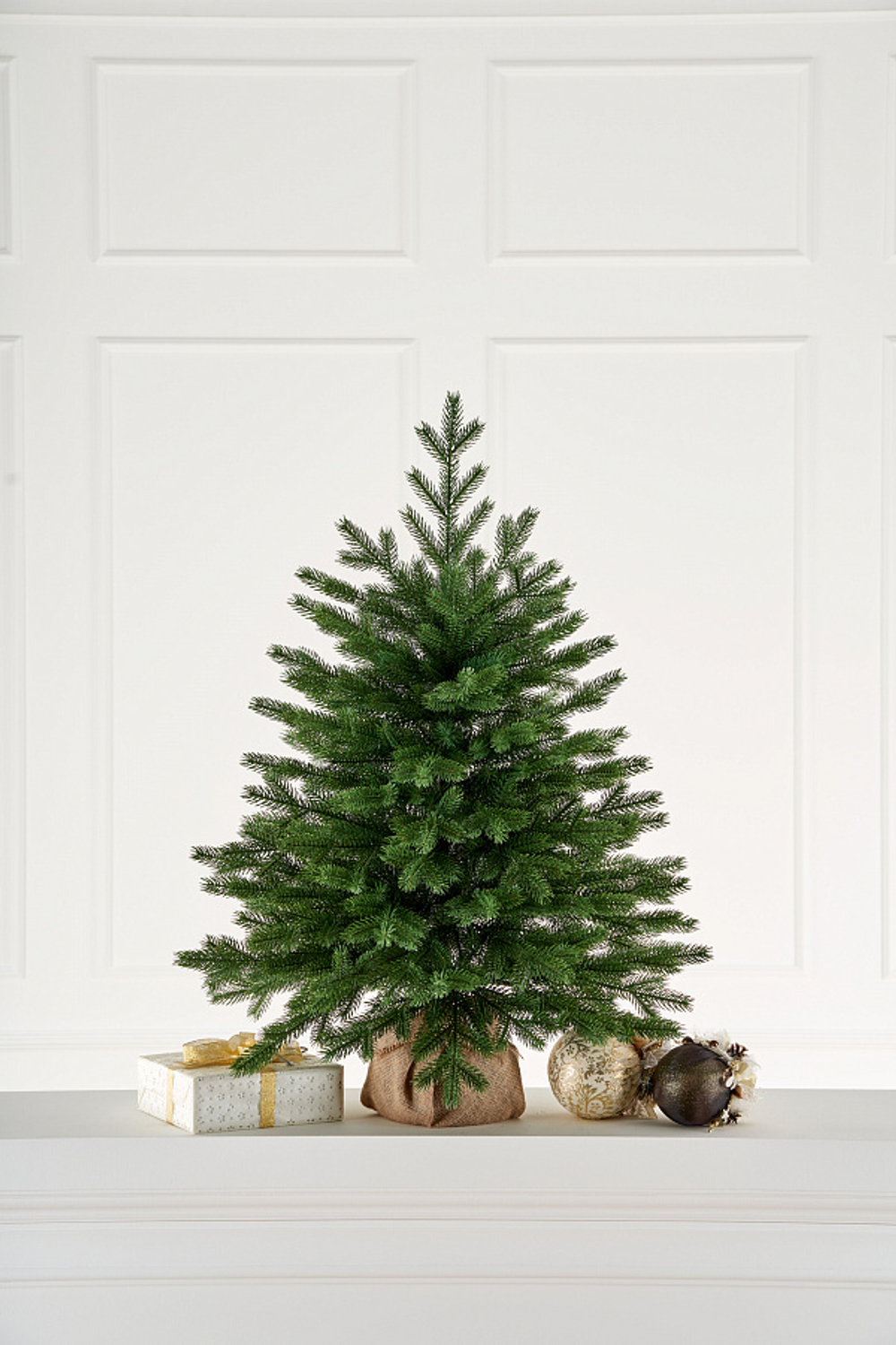 Ель настольная Версальская 0,9м пенек+мешковина 100% Литые веточки МаксКристмас