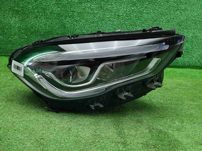 Фара правая Mercedes GLA H247 (2020-2023) LED