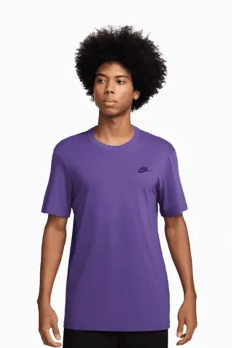 Футболка Nike Sportswear Club - фиолетовый
