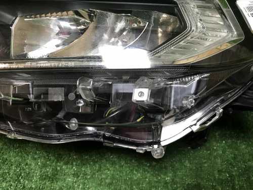 Фара левая Toyota RAV4 5 XA50 (2018-н.в.) LED
