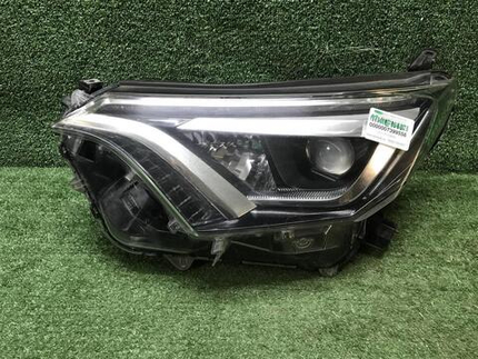Фара левая Toyota Rav 4 CA40 (2015-2019) LED