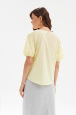 23582 Блузка женская (светло-лимонный)
