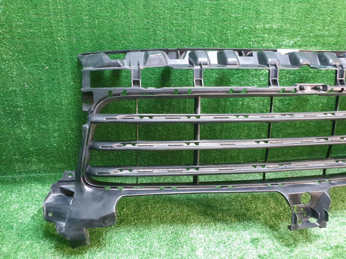 Решетка переднего бампера Porsche Cayenne 3 17-23