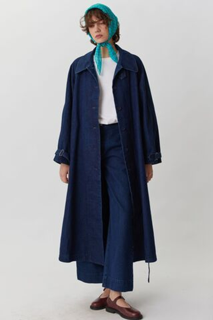 Косынка из шелка бирюзовая в горошек