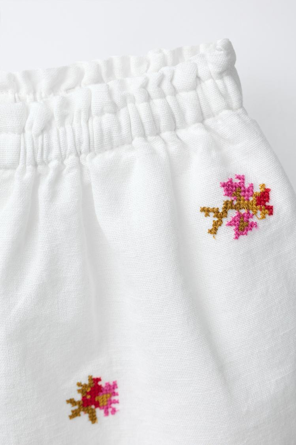 ZARA ПИЖАМА С ВЫШИВКОЙ ИЗ ХЛОПКА И ЛЬНА, ЭКРЮ МЕЛАНЖ