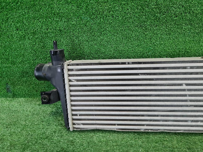 Интеркулер Toyota Hilux 8 (2015-2020)