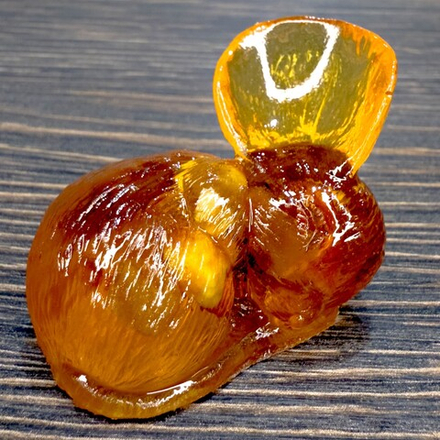 Мышонок-ушастик спит