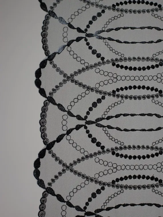 05-173 ОПТ Вышивка на неэл. сетке 23 см, черный 170