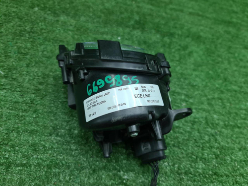 Указатель поворота правый Bentley Mulsanne (16-20)