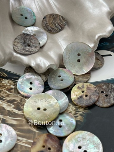 Пуговицы Шан. на два прокола натуральный перламутр
