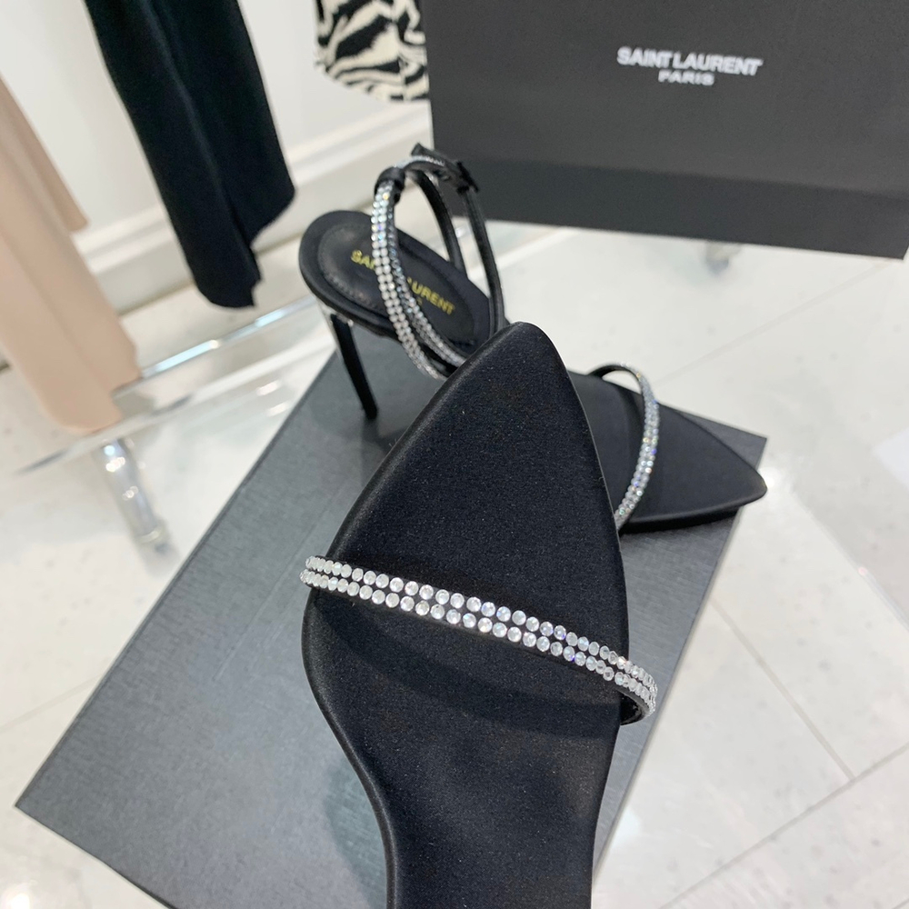 Saint Laurent Pumps
