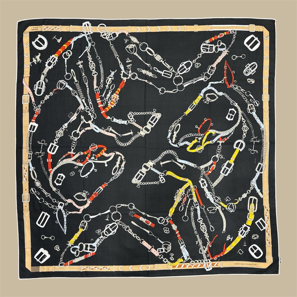 Шаль Chevaux Dechaines 140