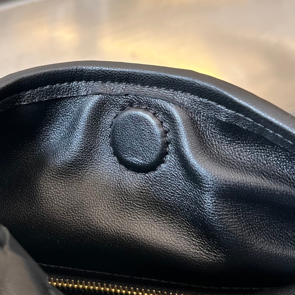 Bottega Veneta Small Hop 41 cm